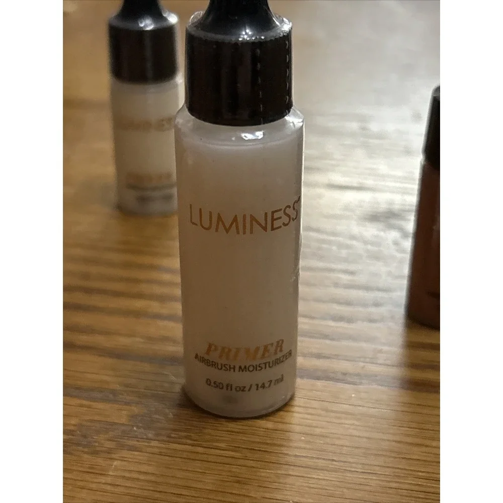New Sealed Luminess Airbrush Lot. (5)  - Primer, Eraser, Glow, Blush, Glow